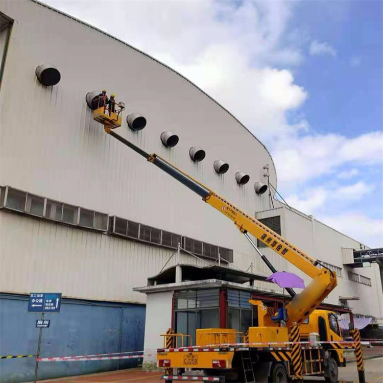 吉安青原高空作业车出租服务：专业广告牌安装解决方案